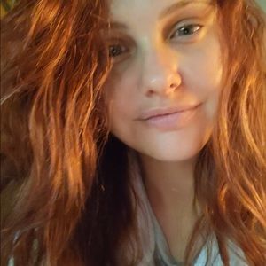 Meet your Posher, Jillian